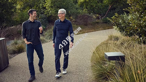 库克发文告别苹果CEO一职:头衔会变,但对Apple社区的热爱永远不会改变 库克发文告别苹果CEO一职:头衔会变,但对Apple社区的热爱永远不会改变
